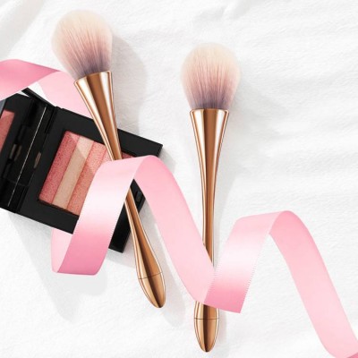 Golden Single Handle Natural Hair Makeup Brush Mineral Powder Foundation Brush Blush Brushes Cosmetics Makeup Tool